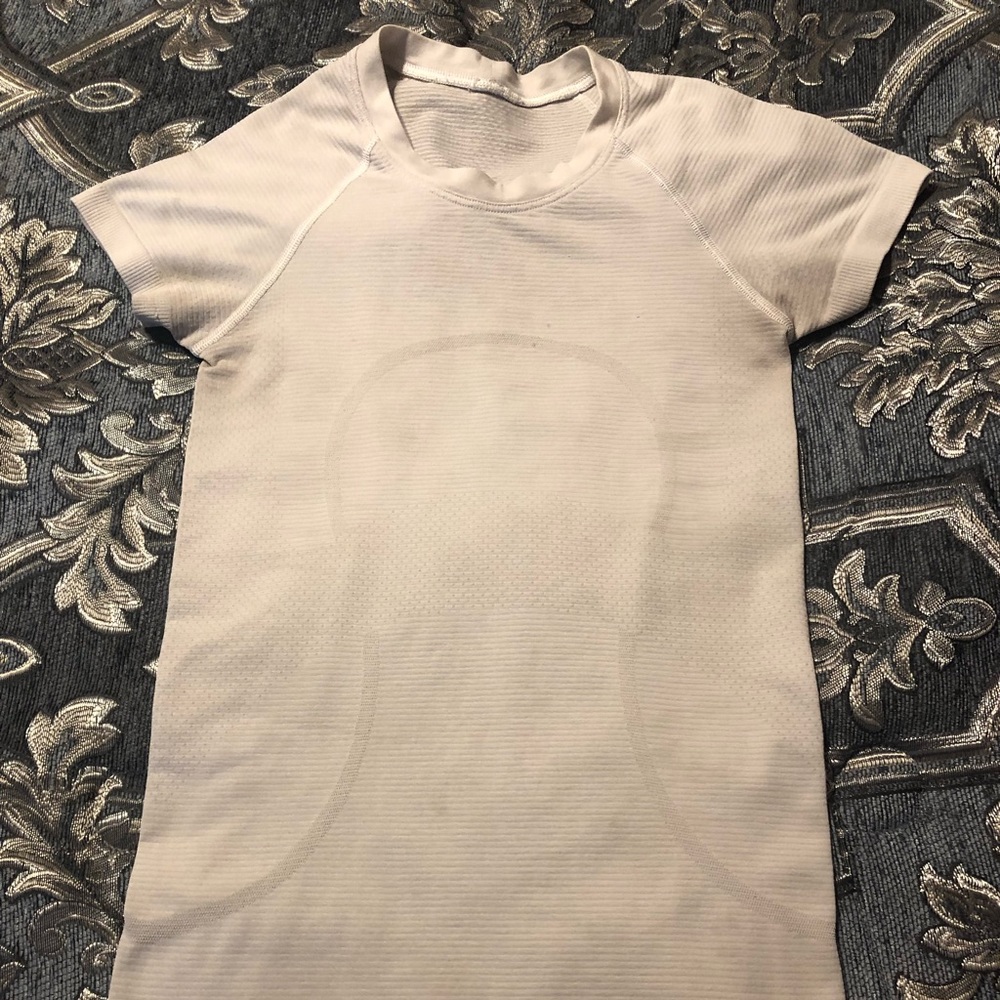 Lululemon swiftly tech 2.0 race length white